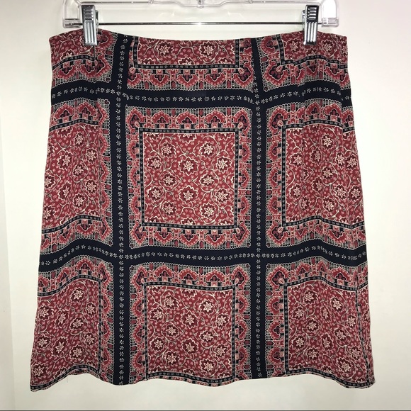 Lizsport wrap skirt, pretty Autumn colors in an ornate square pattern. - Picture 5 of 8